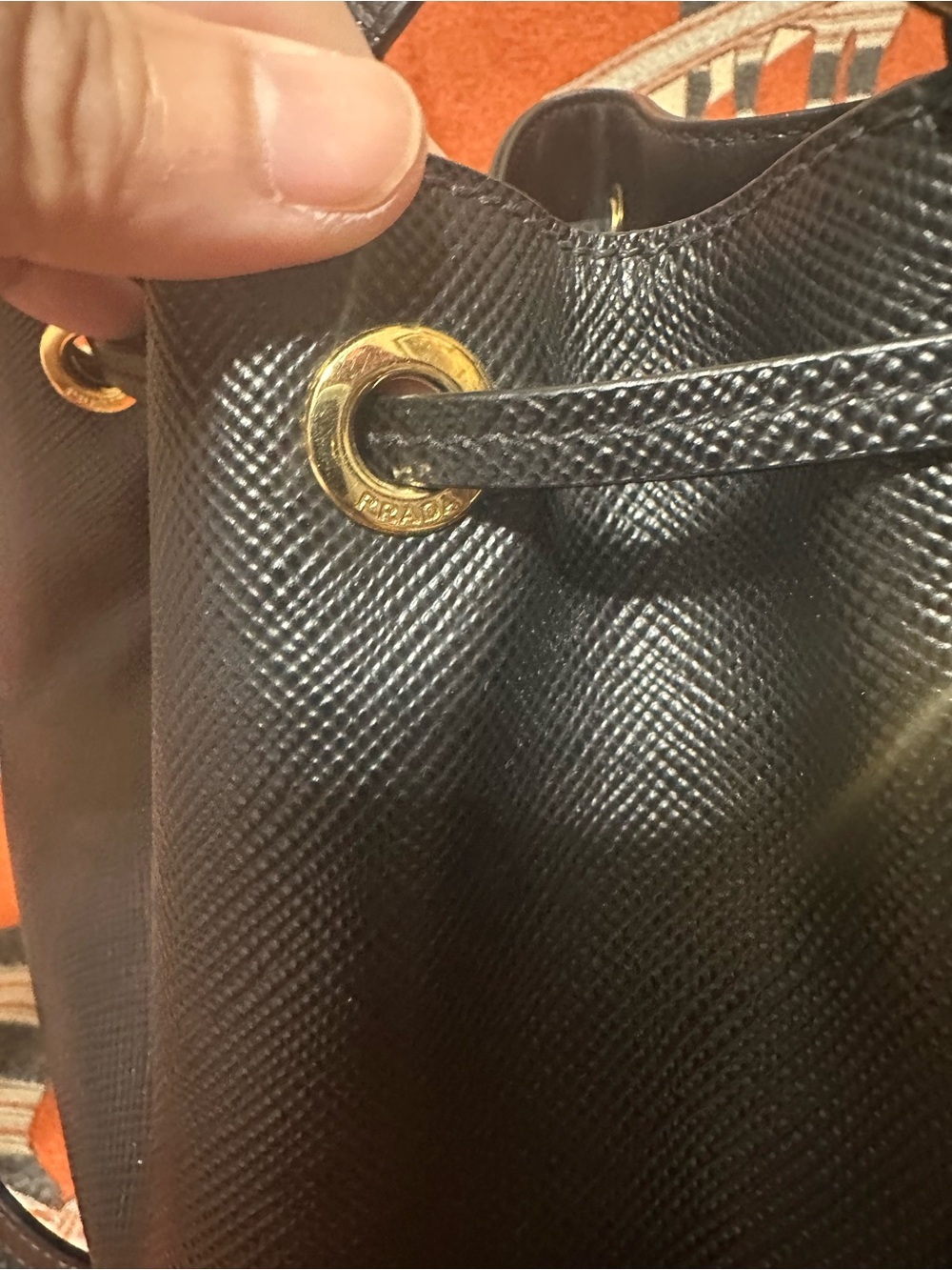 PRADA❤️🌟BLACK SAFFIANO LEATHERL BUCKET BAG WITH GOLD HARDWARE ⭐️ - Picture 6 of 15